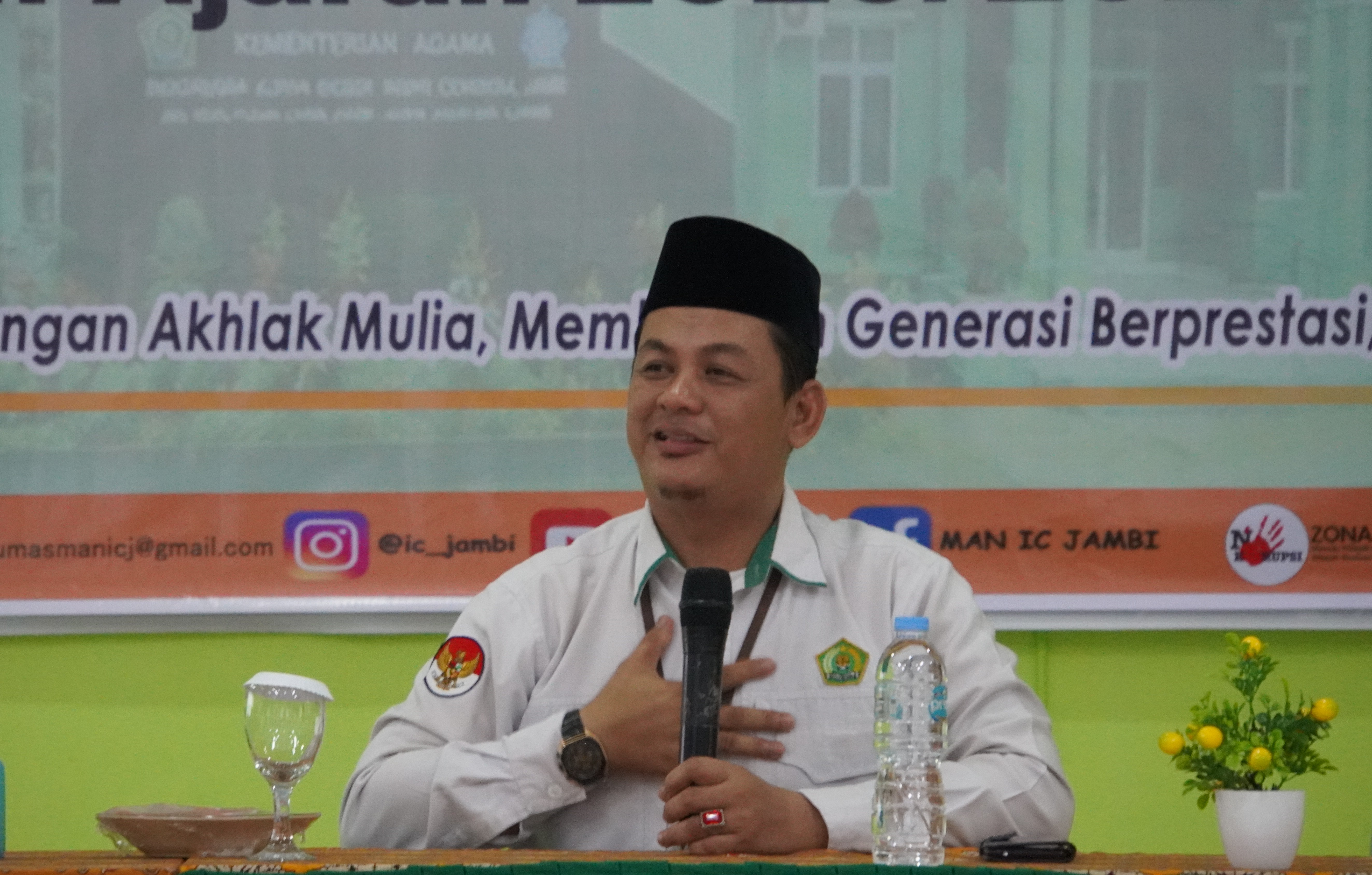 Dedi Haryanto Tanamkan Nilai Spiritual melalui Orientasi Ibadah di MATAMUDA