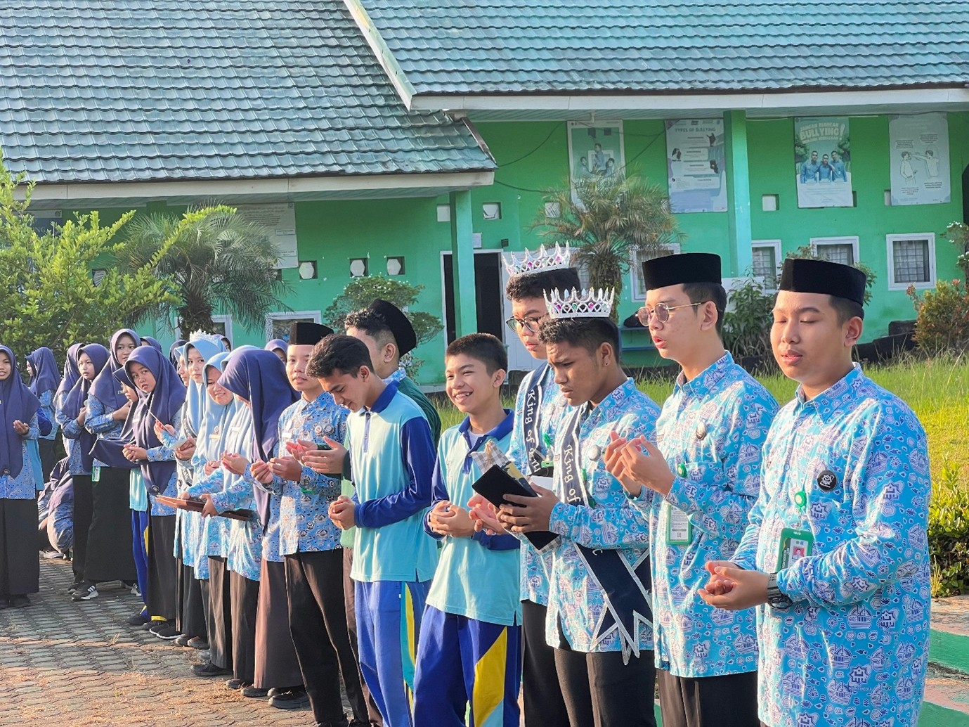 Menginspirasi Lewat Bahasa, MAN IC Jambi Nobatkan King & Queen Arab dan Inggris