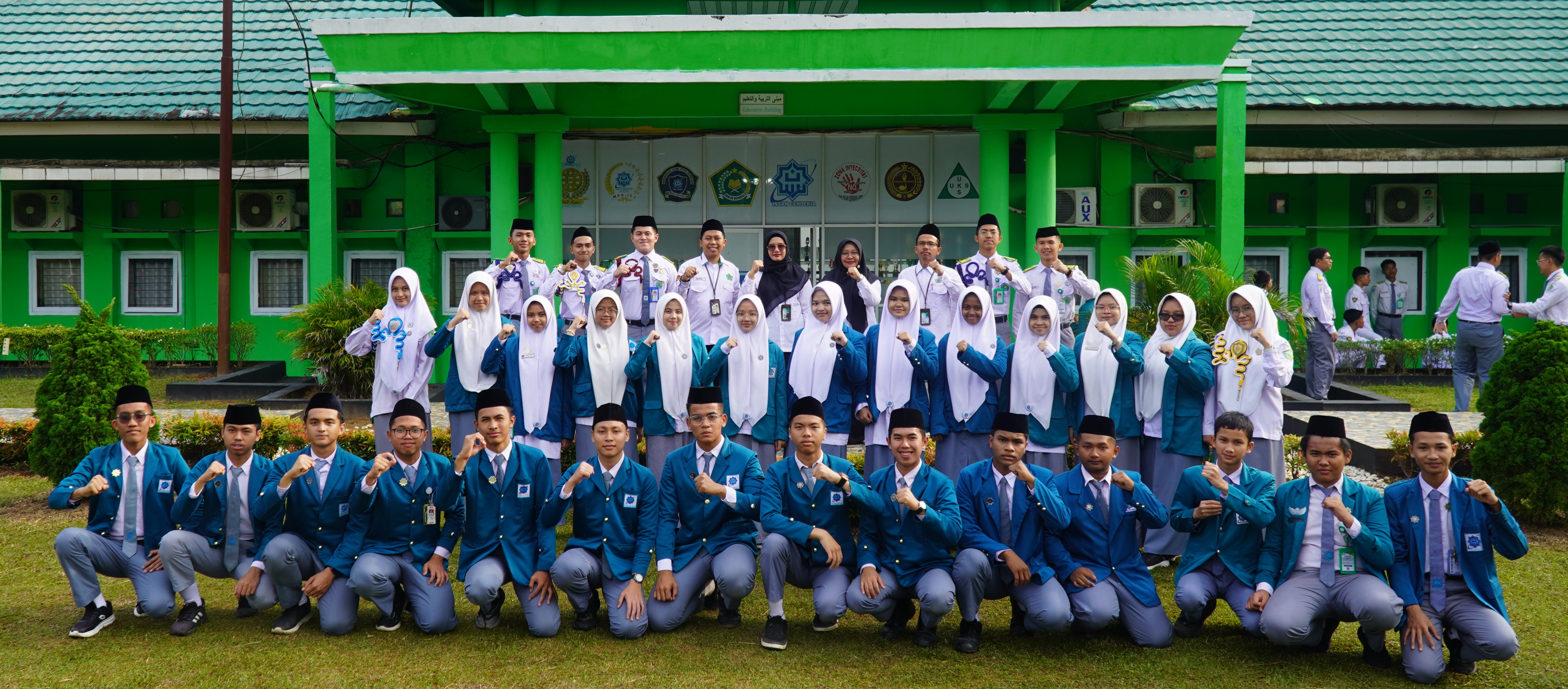 Semangat Berprestasi Terus Digaungkan, MAN Insan Cendekia Jambi Beri Pin Apresiasi