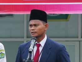 Sumpah Pemuda di MAN IC Jambi, Wakil Kepala Bidang Sarpras Serukan Persatuan dan Semangat Nasionalisme