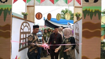 Dibalik SNPDB yang Menegangkan, CRAVE Hadirkan Keceriaan dan Keakraban di Madrasah