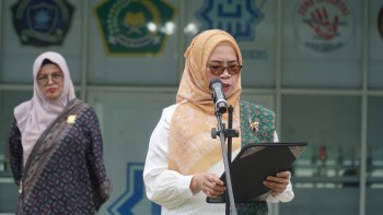 Guru MAN Insan Cendekia Jambi Rayakan Hari Guru Nasional dengan Semangat "Merawat Semesta Dengan Cinta"