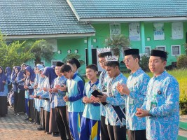 Menginspirasi Lewat Bahasa, MAN IC Jambi Nobatkan King & Queen Arab dan Inggris