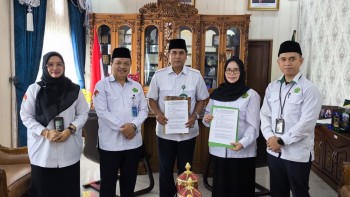 Perkuat Sarana Pendidikan, Kepala MAN Insan Cendekia Jambi Tandatangani Serah Terima Aset BMN Gedung Pendidikan Permanen dari Kemenag Muaro Jambi