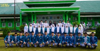 Puluhan Siswa Berprestasi Terima Pin Apresiasi, MAN Insan Cendekia Jambi Tegaskan Komitmen Budaya Prestasi