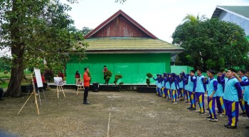 Rafa dan Annisa Wakili Siswa MAN Insan Cendekia Jambi Sampaikan Sambutan dan Apresiasi pada Kampanye Karhutla Bersama Manggala Agni