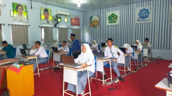 Siapkan Siswa Hadapi Tes Kemampuan Akademik 2025, MAN Insan Cendekia Jambi  Gelar Gladi Bersih  TKA Secara Online