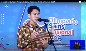 Siswa MAN IC Jambi Pimpin Doa pada Pembukaan OSN Nasional di Jakarta