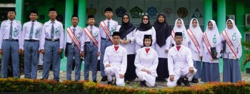 Upacara Senin sebagai Wadah Penguatan Nasionalisme dan Keilmuan  di MAN IC Jambi